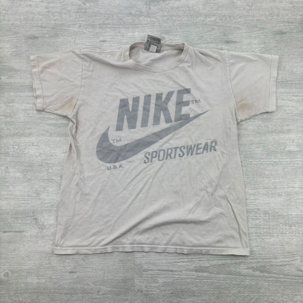 Vintage Y2K Nike Shirt Adult Medium White Sportswear Logo Gray Tag Swoosh